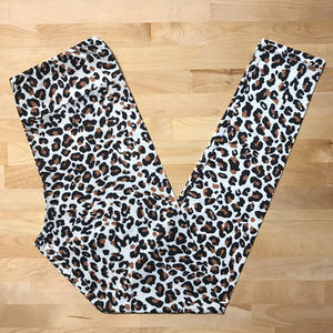 🛍 SALE 💰 Leopard print yoga waistband leggings